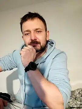 bartek1989209 online show from 03/11/25, 09:48