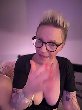 German Milf online show from 02/21/25, 02:06