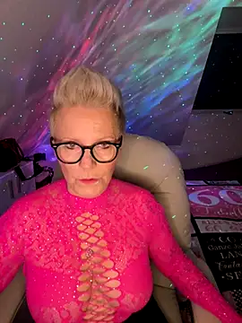 German Milf online show from 10/30/25, 01:45