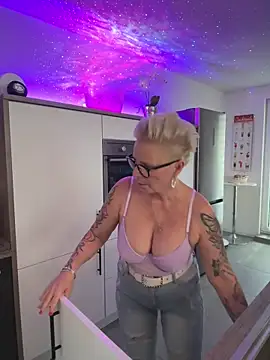 German Milf online show from 11/09/25, 02:04