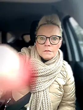 German Milf online show from 12/04/25, 12:03