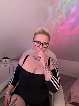 German Milf online show from 03/01/26, 01:57