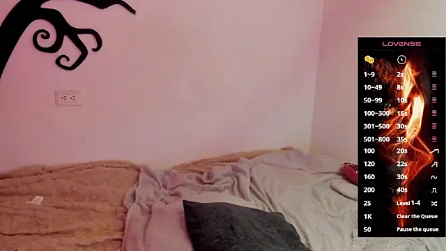 abigail luna online show from 03/31/26, 01:44