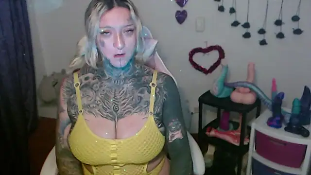 Snapshot of SLOPPYTITSS chatting on 04/03/26, 10:35 SLOPPYTITSS online show from 04/03/26, 10:35