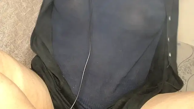 Snapshot of amrozia chatting on 12/16/24, 08:52 amrozia online show from 12/16/24, 08:52