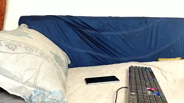 Snapshot of amrozia chatting on 01/03/25, 07:27 amrozia online show from 01/03/25, 07:27