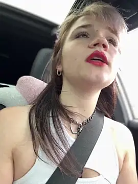 Snapshot of Cutiepiespanks chatting on 11/26/25, 08:32 Cutiepiespanks online show from 11/26/25, 08:32