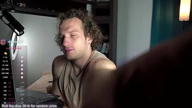 VIktorSecret online show from 10/22/25, 03:18