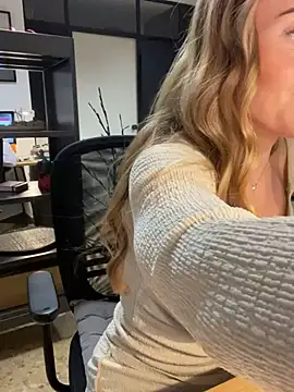 EmaSalis online show from 01/07/25, 03:33