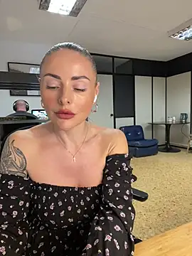 EmaSalis online show from 02/11/25, 11:43