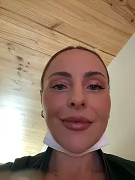 EmaSalis online show from 11/28/25, 01:25