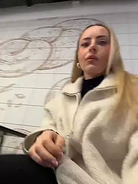 EmaSalis online show from 02/05/26, 08:19