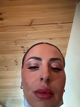 EmaSalis online show from 03/26/26, 10:32