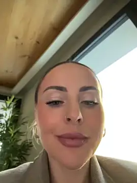 EmaSalis online show from 04/15/26, 09:05