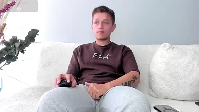 Tim wolf online show from 02/08/25, 01:22