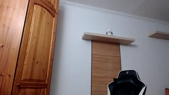 Snapshot of Lisakisss chatting on 03/20/25, 07:57 Lisakisss online show from 03/20/25, 07:57