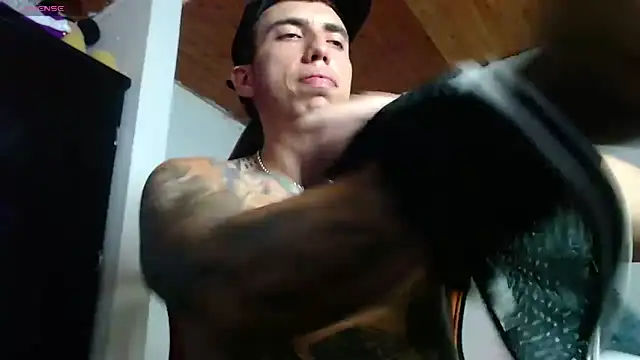 Snapshot of Adam_Hudsond chatting on 02/23/25, 11:04 Adam Hudsond online show from 02/23/25, 11:04