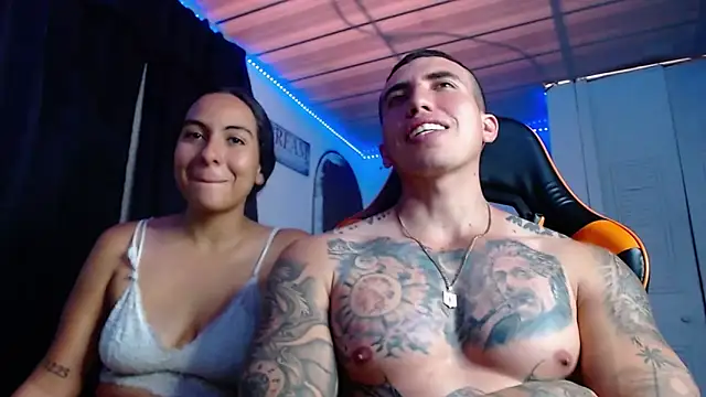 Snapshot of Adam_Hudsond chatting on 10/17/25, 03:47 Adam Hudsond online show from 10/17/25, 03:47