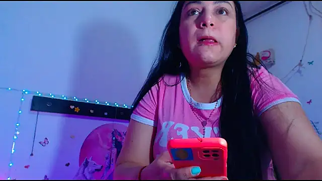 Snapshot of oliviarodriguez2u chatting on 05/09/26, 10:04 oliviarodriguez2u online show from 05/09/26, 10:04