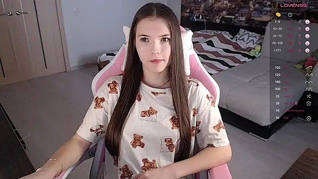 Eva Davie online show from 02/13/25, 10:55