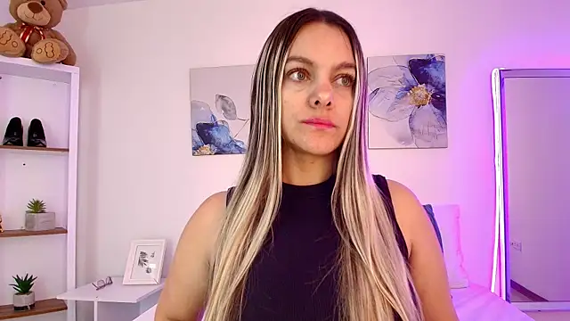 Isabella Harley online show from 05/27/26, 01:52