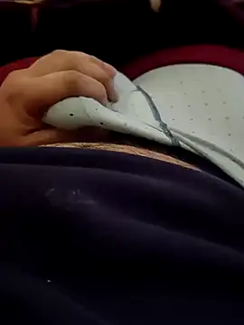 Snapshot of desicockandball chatting on 01/04/25, 07:13 desicockandball online show from 01/04/25, 07:13