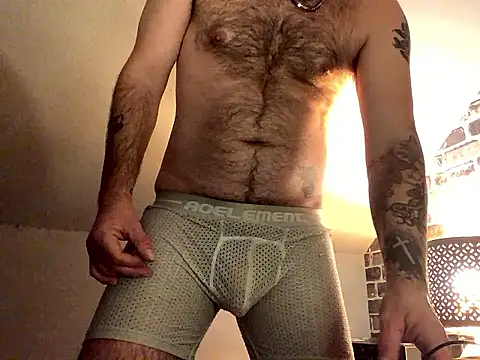 Snapshot of GhetTOfag_ chatting on 12/02/24, 07:36 GhetTOfag online show from 12/02/24, 07:36