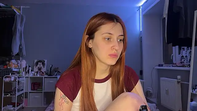 Uniarten online show from 03/16/25, 06:44