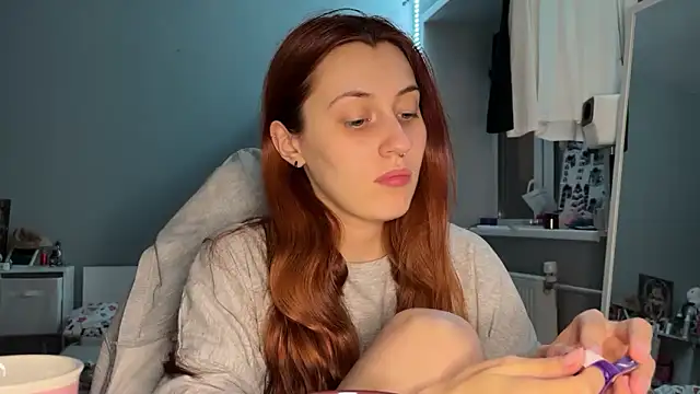 Uniarten online show from 10/07/25, 06:16