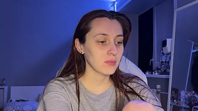 Uniarten online show from 04/11/26, 08:24