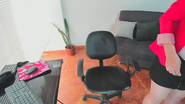 yayita mature online show from 09/16/25, 01:01