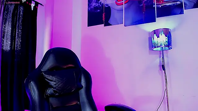 Alexandra Hornny online show from 04/15/26, 03:08