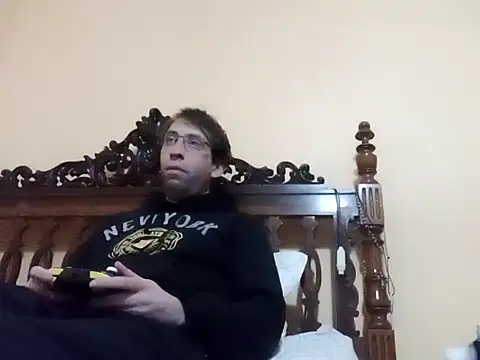 Snapshot of White_rabbit_ chatting on 01/07/25, 03:02 White rabbit  online show from 01/07/25, 03:02