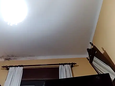 Snapshot of White_rabbit_ chatting on 02/27/25, 09:14 White rabbit  online show from 02/27/25, 09:14