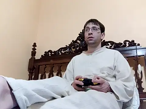 Snapshot of White_rabbit_ chatting on 02/28/25, 12:21 White rabbit  online show from 02/28/25, 12:21