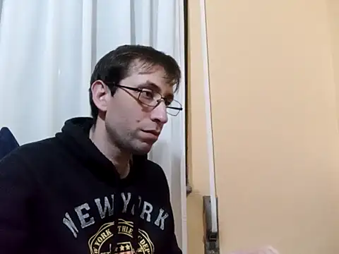 Snapshot of White_rabbit_ chatting on 03/13/25, 10:21 White rabbit  online show from 03/13/25, 10:21