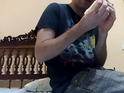 Snapshot of White_rabbit_ chatting on 09/08/25, 08:52 White rabbit  online show from 09/08/25, 08:52