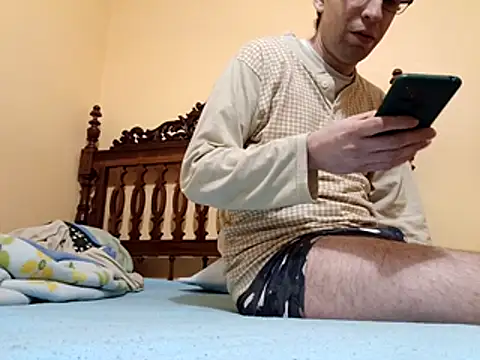 Snapshot of White_rabbit_ chatting on 02/19/26, 10:28 White rabbit online show from 02/19/26, 10:28