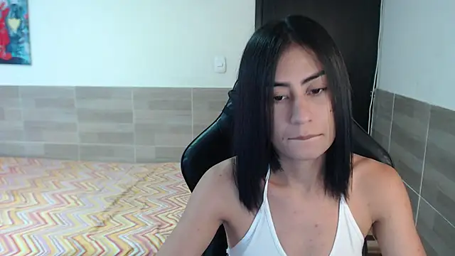 Snapshot of Martina1369 chatting on 02/04/25, 01:48 Martina1369 online show from 02/04/25, 01:48