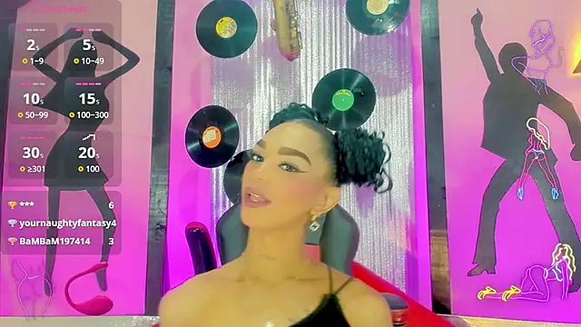 nickyminach  online show from 10/25/25, 07:19