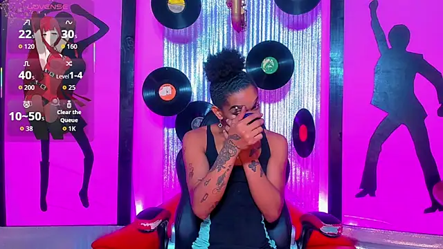 nickyminach  online show from 04/14/26, 07:31