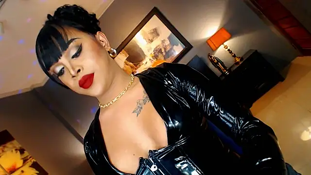 Snapshot of MarryQueen22 chatting on 11/11/25, 12:54 MarryQueen22 online show from 11/11/25, 12:54