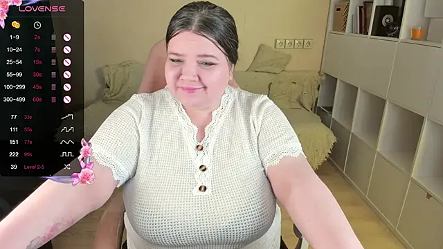 PlumPie online show from 02/09/26, 01:04