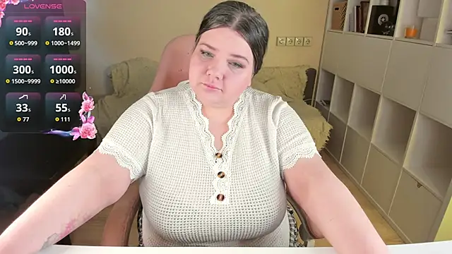 PlumPie online show from 02/14/26, 01:19