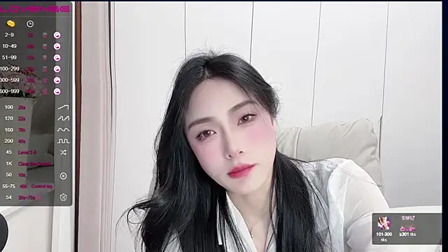 uuxiaocai online show from 02/22/25, 02:52