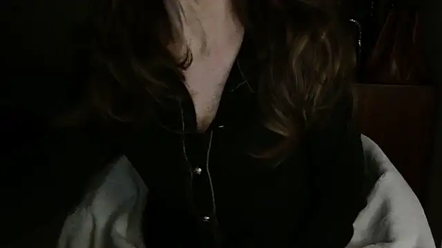 Snapshot of amara_2022 chatting on 11/12/25, 09:14 amara 2022 online show from 11/12/25, 09:14