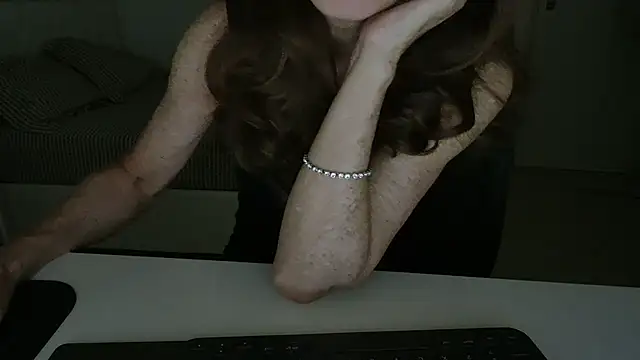 Snapshot of amara_2022 chatting on 07/08/26, 08:57 amara 2022 online show from 07/08/26, 08:57