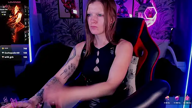 Snapshot of Devi_Evi chatting on 01/20/25, 08:29 Devi Evi online show from 01/20/25, 08:29