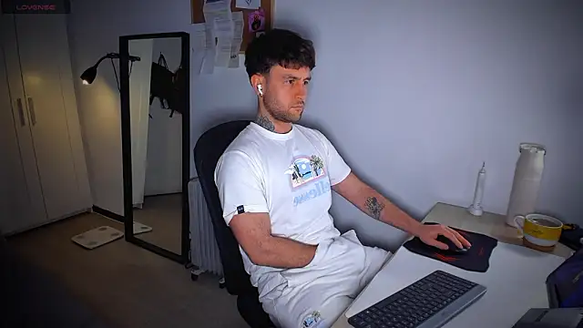 HonestAndrew online show from 02/10/26, 08:24