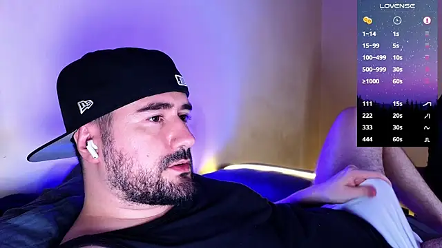 Snapshot of DominantTheo chatting on 01/20/25, 02:32 DominantTheo online show from 01/20/25, 02:32